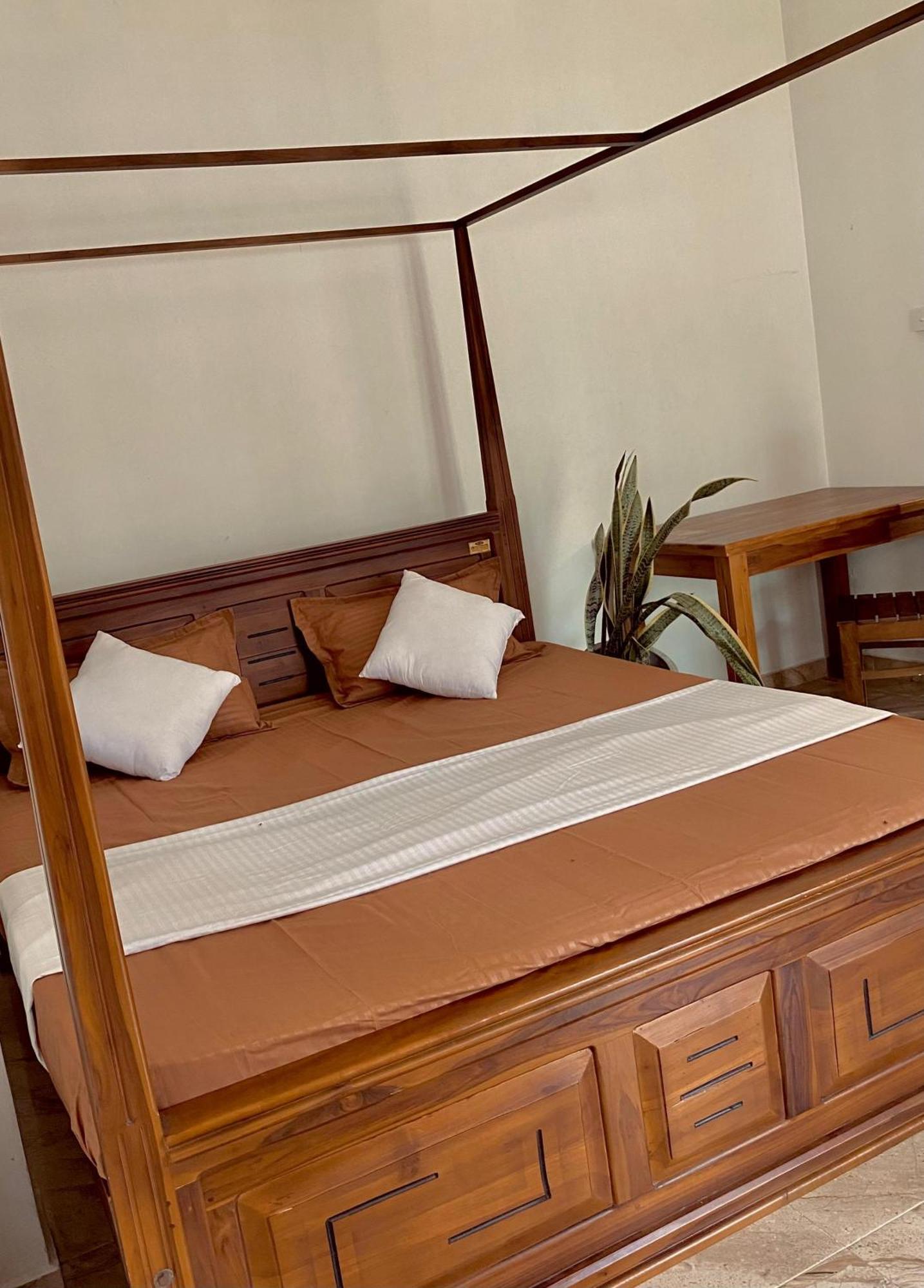 فيليغاما Sasmika Villa Surf And Yoga Hostel المظهر الخارجي الصورة