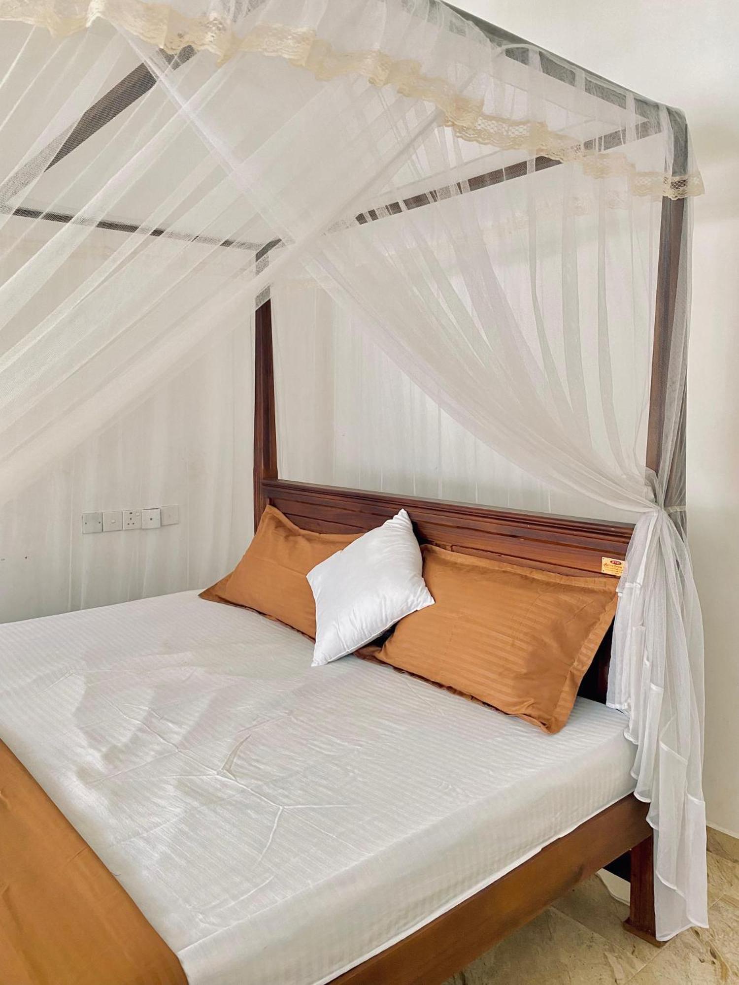 فيليغاما Sasmika Villa Surf And Yoga Hostel المظهر الخارجي الصورة