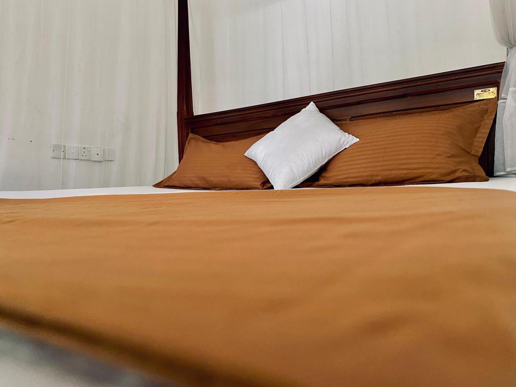 فيليغاما Sasmika Villa Surf And Yoga Hostel المظهر الخارجي الصورة